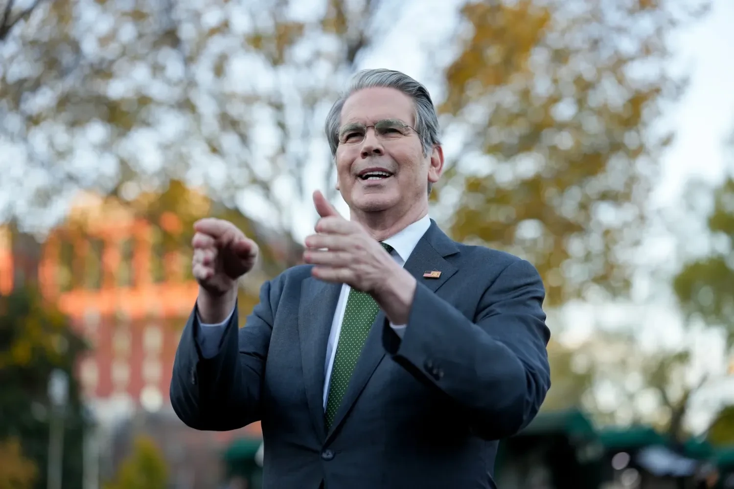 Міністр фінансів США: виплати Трампа по 2000 доларів потребують схвалення Конгресу