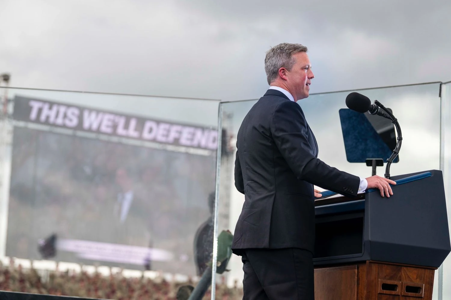 Міністр армії США вдруге зустрівся з росіянами в ОАЕ на тлі переглянутого мирного плану, названого російськими чиновниками невдалим - Bloomberg