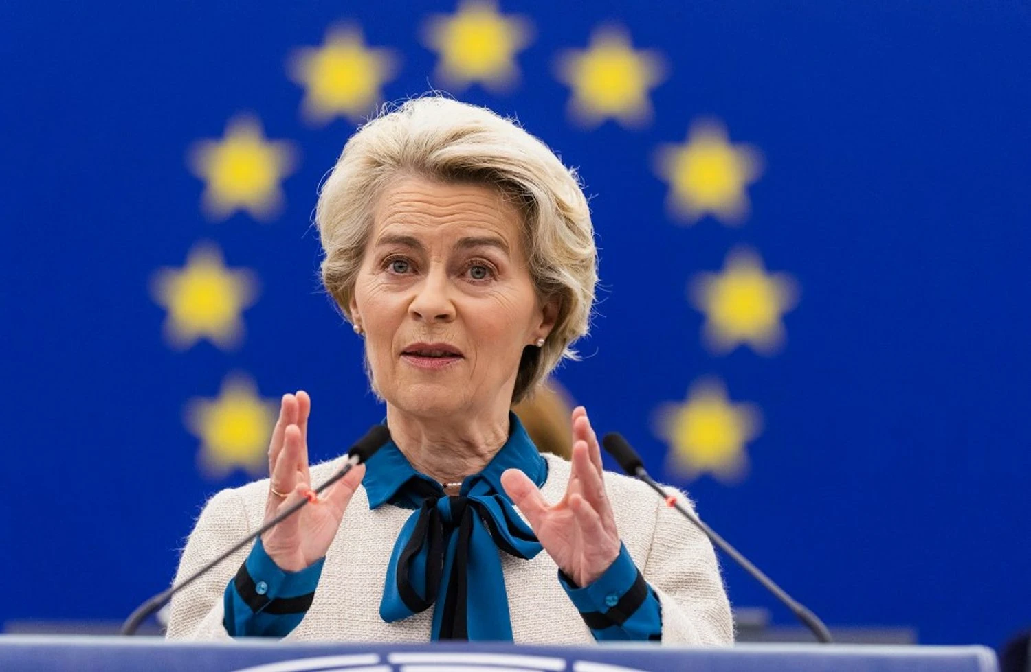 "Найважливіше - це безвідмовні гарантії безпеки з першого дня": Урсула дон дер Ляєн про мирні переговори