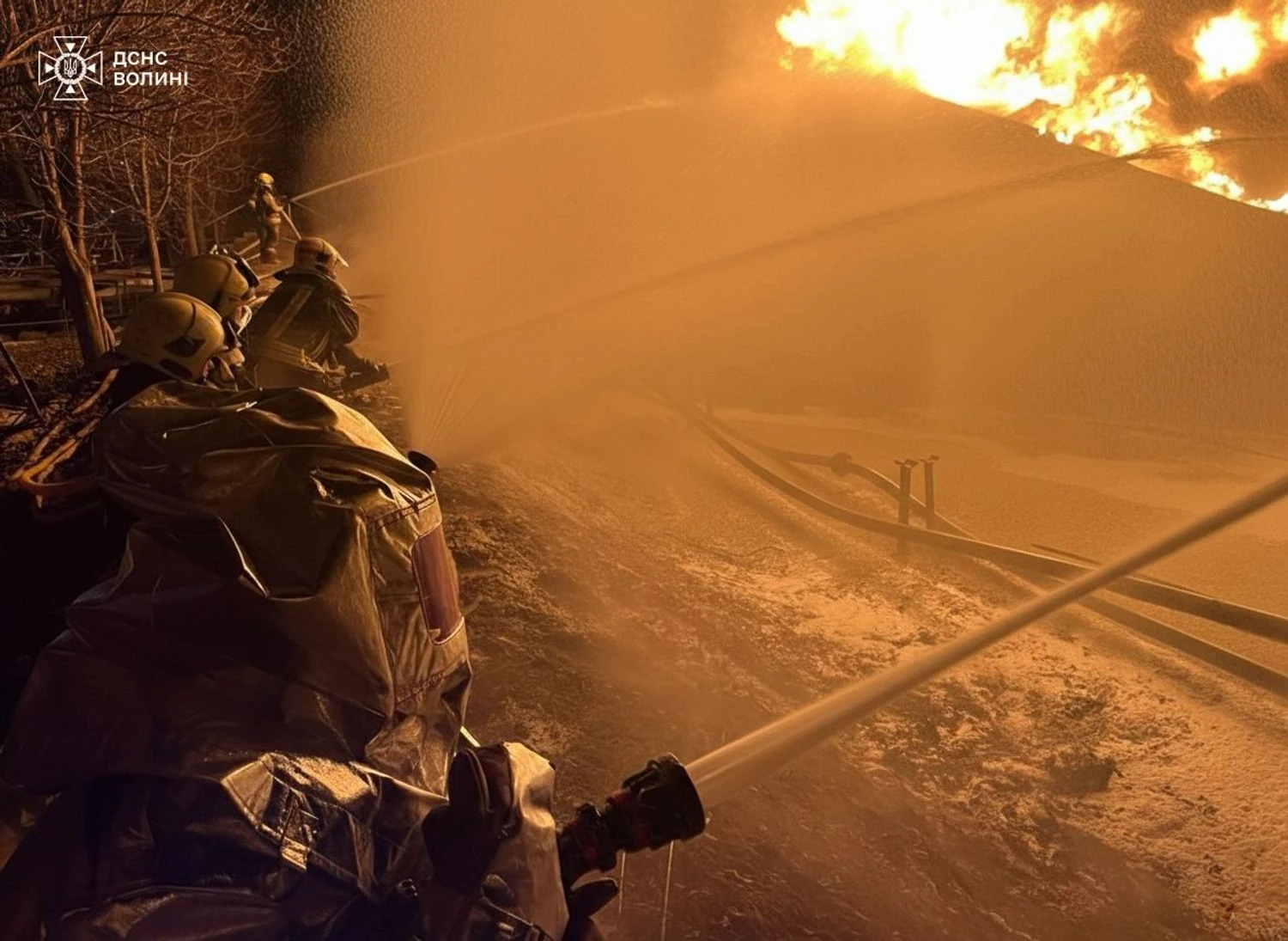 На Волині після атаки рф ліквідували пожежі на об'єктах критичної інфраструктури: показали наслідки