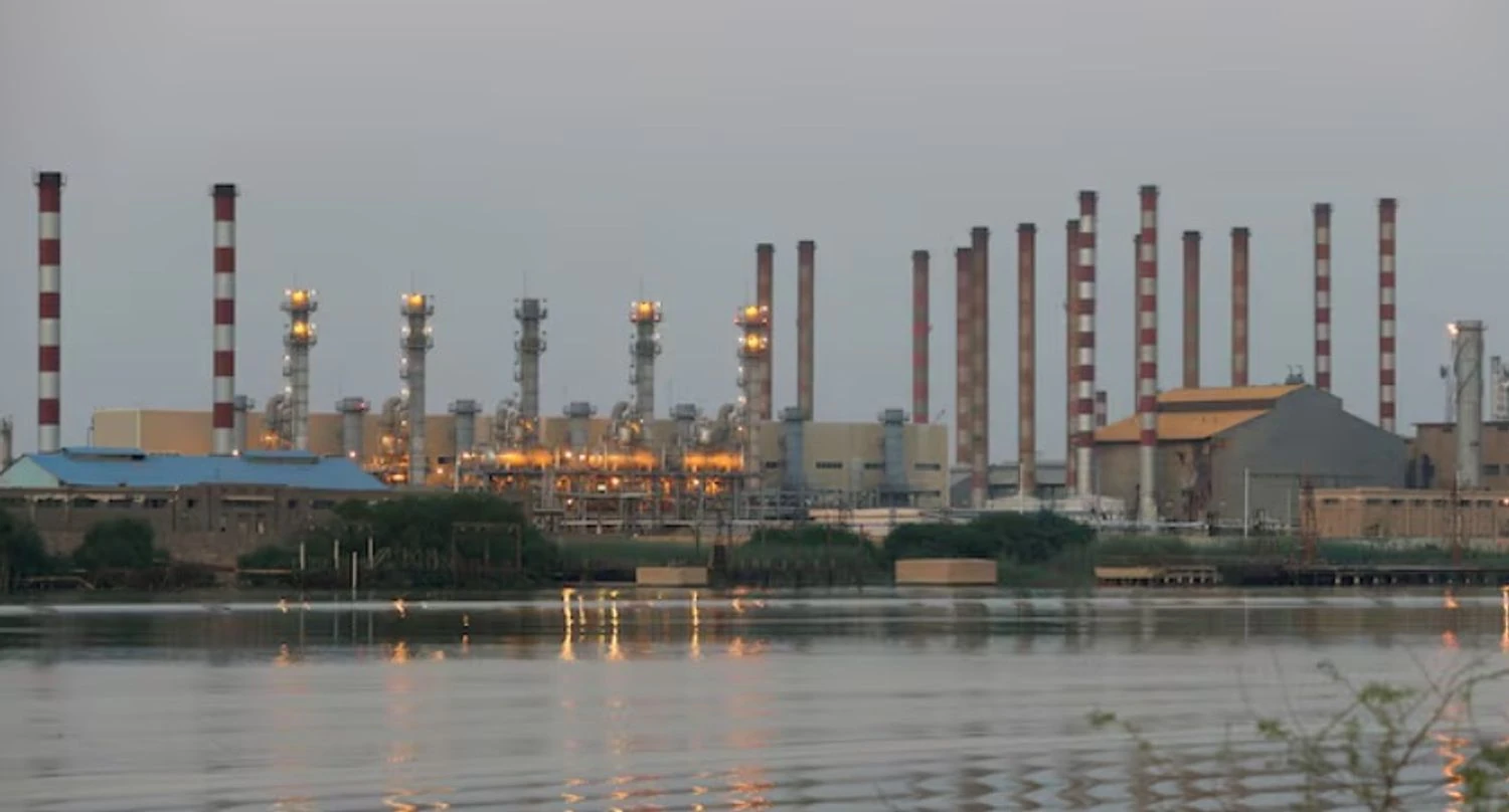 Ціни на нафту злетіли на 3% через американську