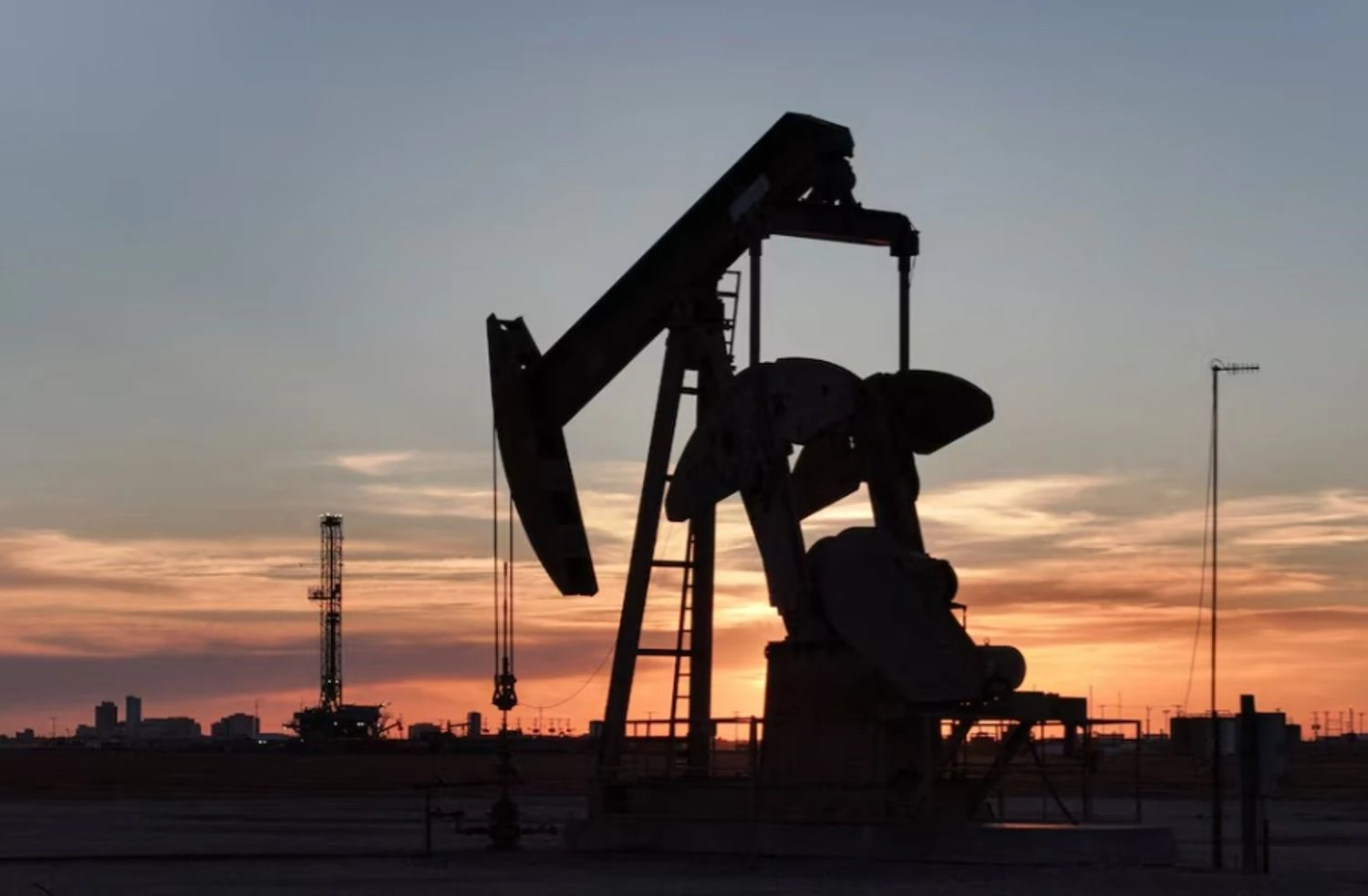 Ціни на нафту зросли через ультиматум Трампа Ірану та завершення термінів на врегулювання конфлікту