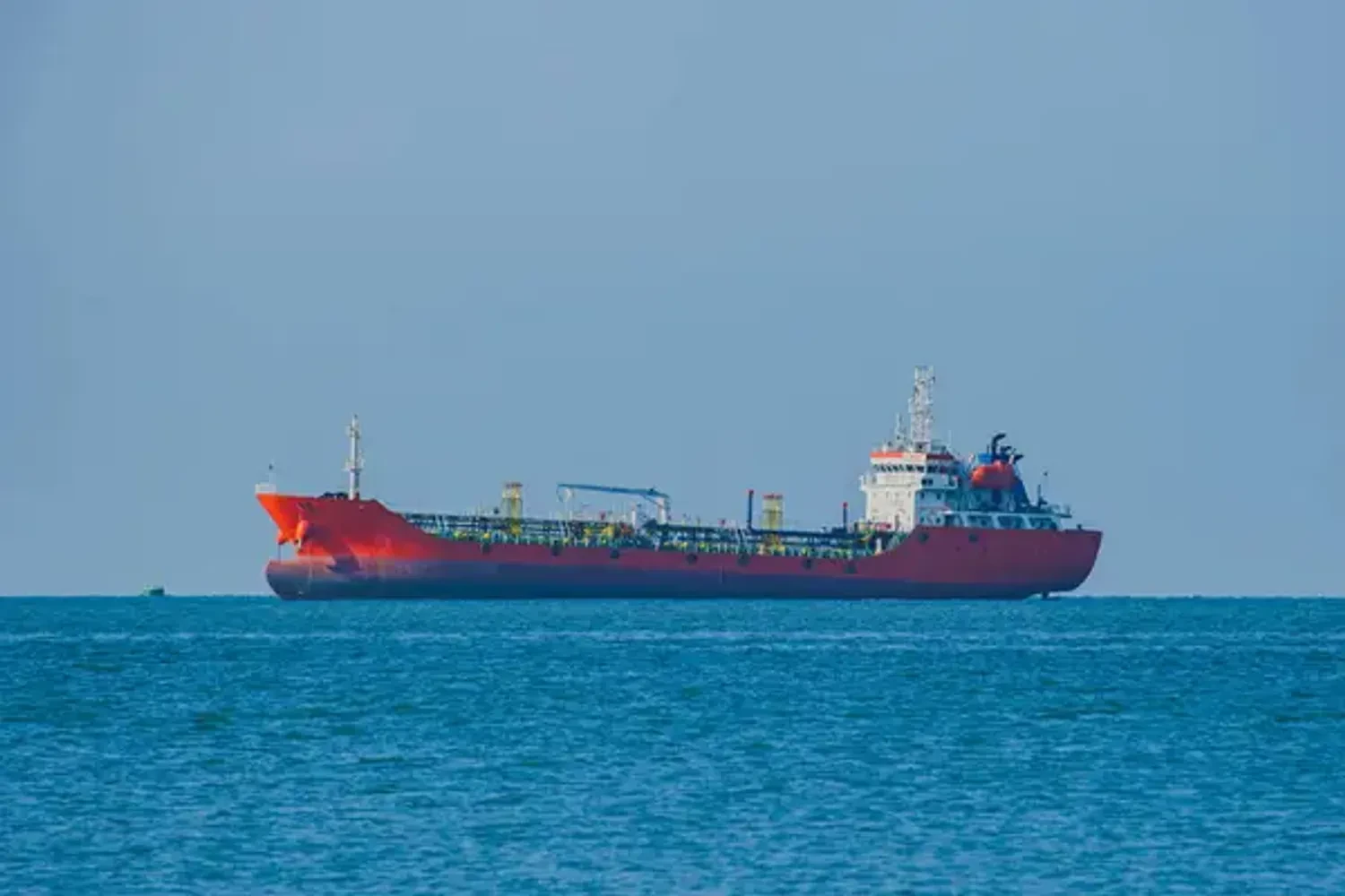 російський танкер прямує до Куби в обхід санкцій США на тлі енергетичного колапсу на острові