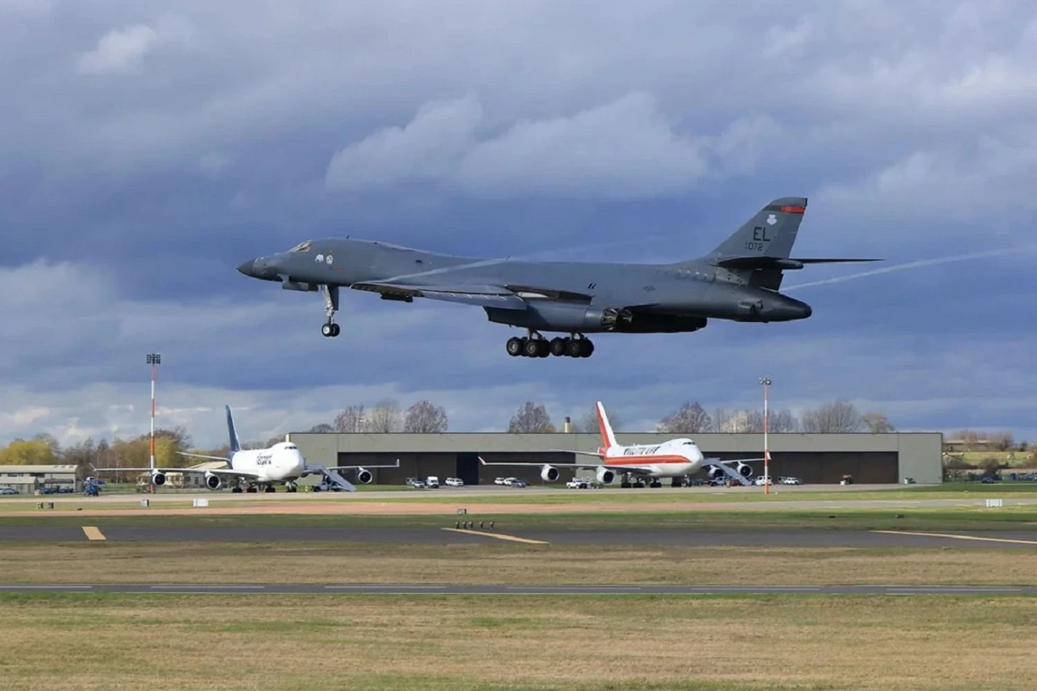 Британія дозволила США використовувати свої бази для ударів по Ірану