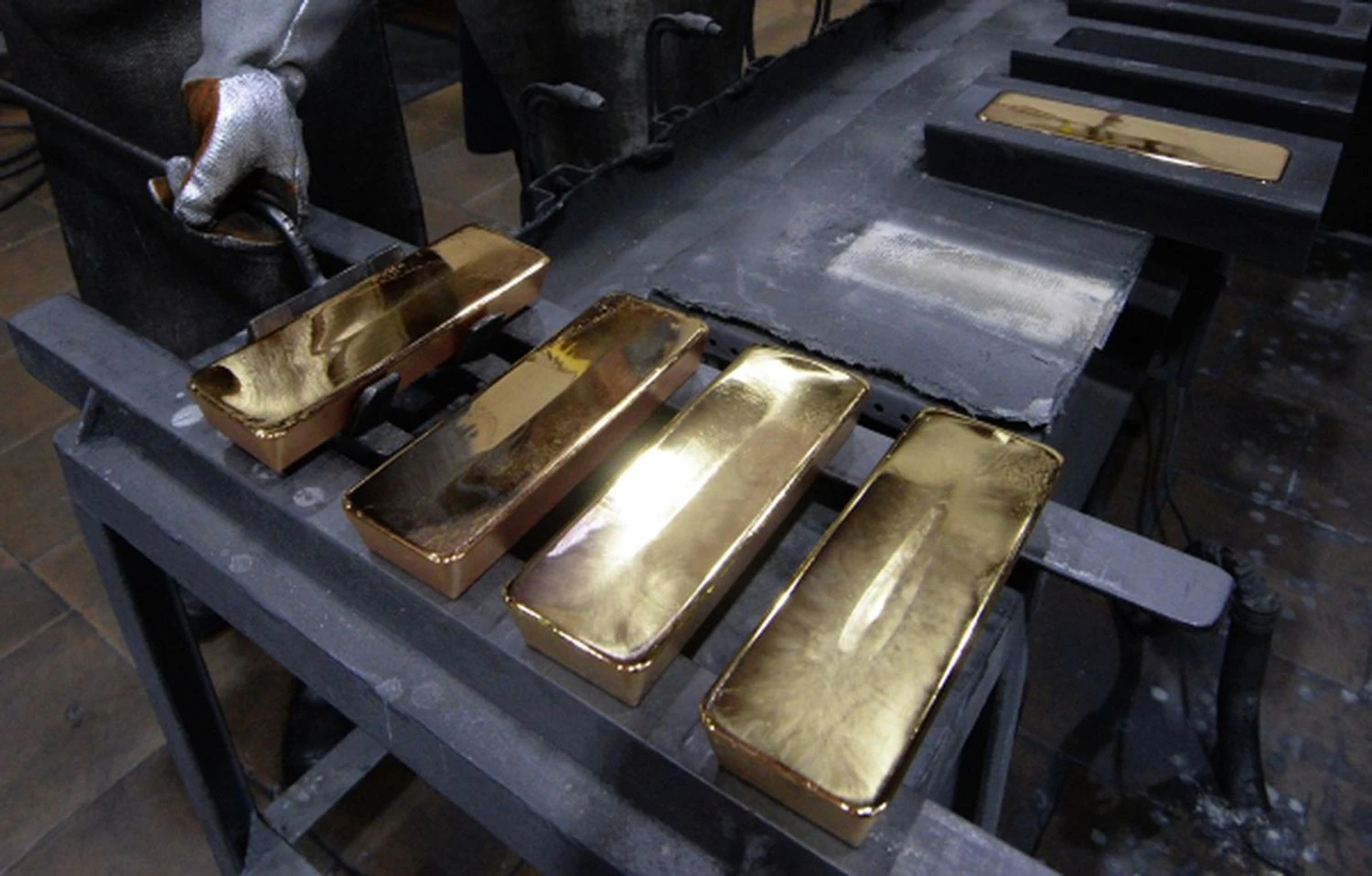 Золоті резерви росії скоротилися до мінімуму з 2022 року - розвідка