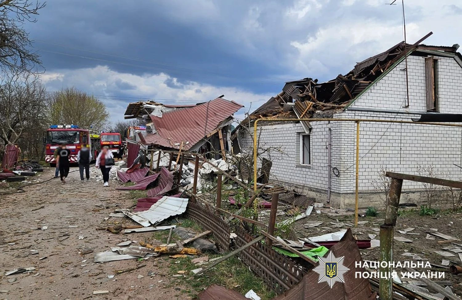 Наслідки масованої атаки рф на Київщину та Житомирщину - двоє загиблих та 15 постраждалих