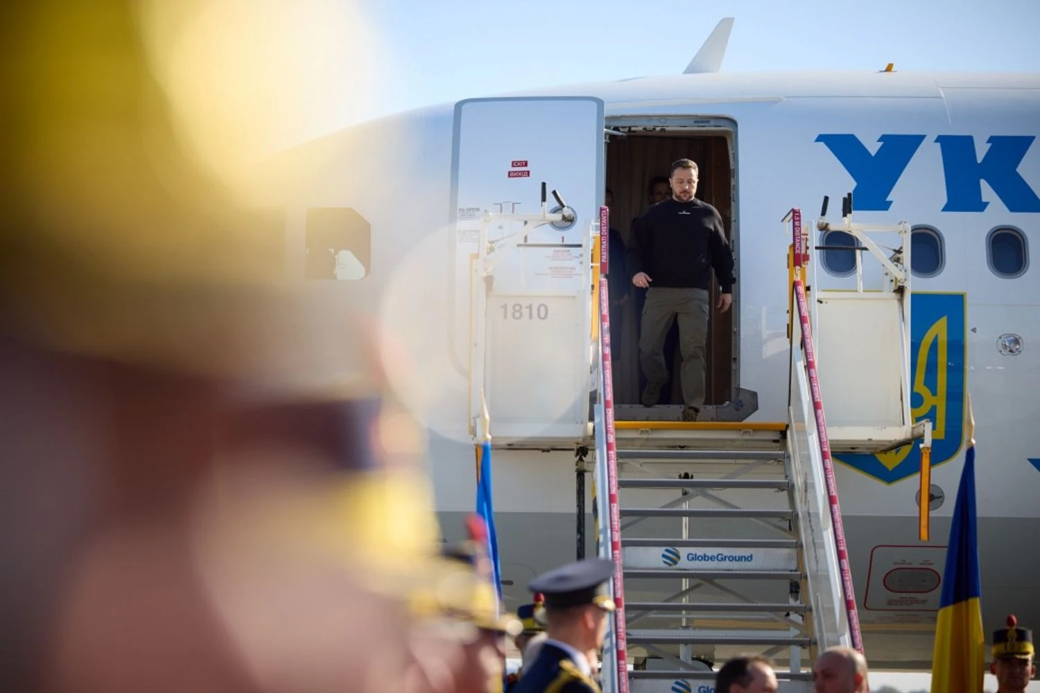 Зеленський розпочав європейське турне - прибув до Берліна