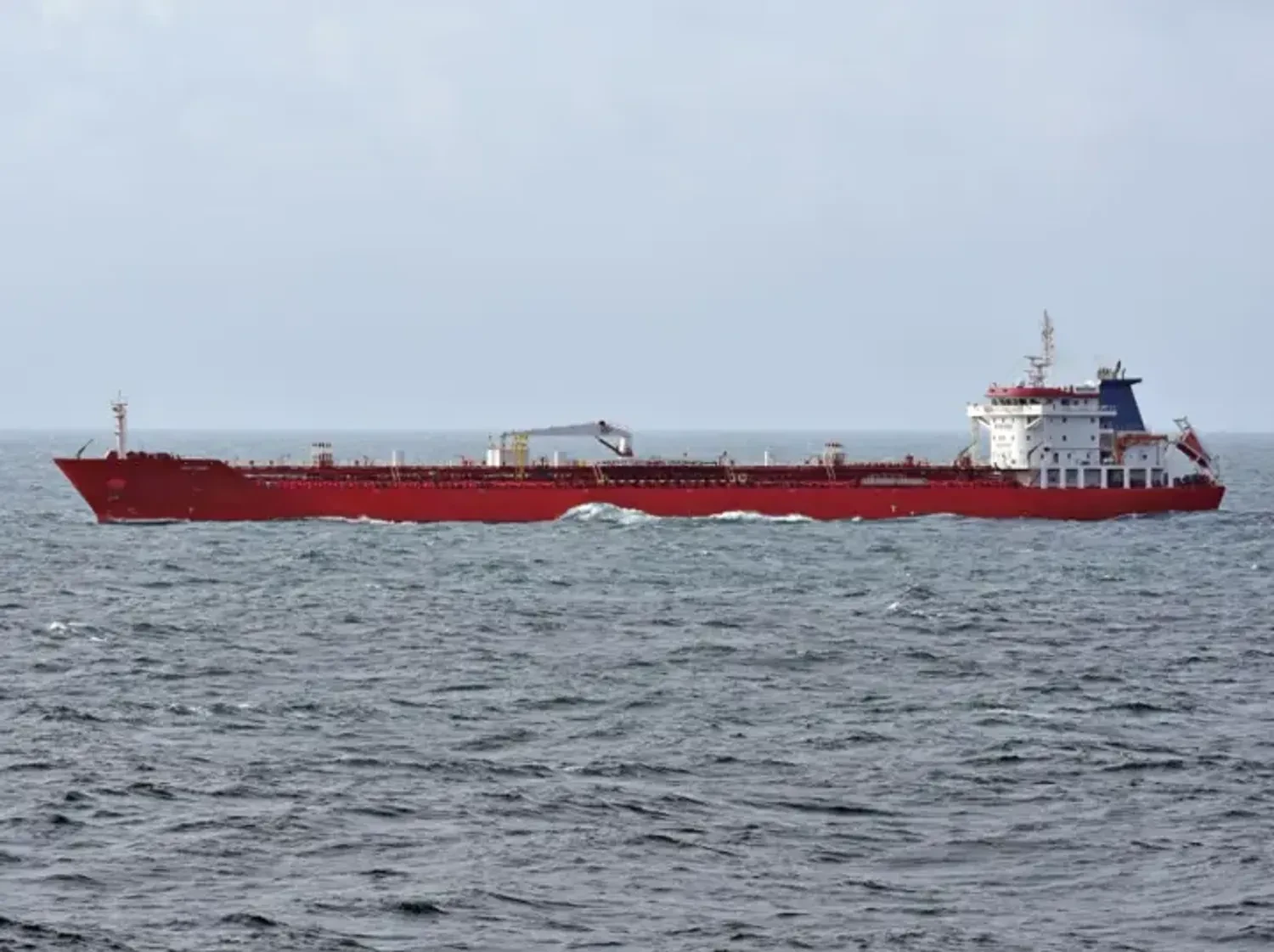 Танкер, що випробовує блокаду США, схоже розвернувся після виходу з Ормузької протоки - ЗМІ