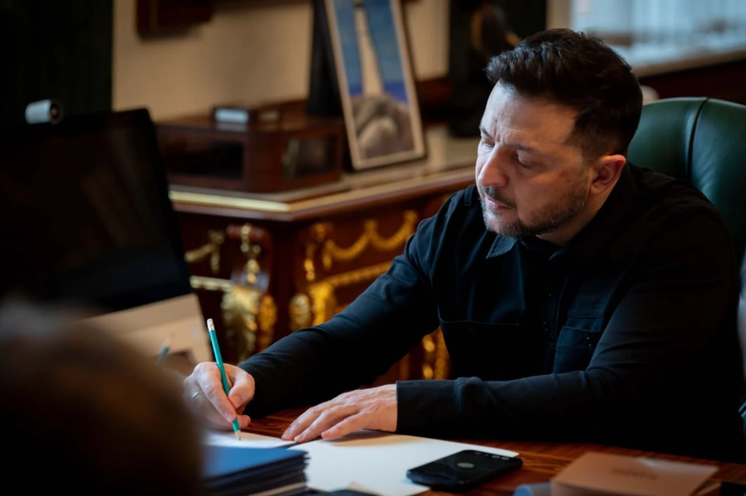 Йшлося про розблокування 90 млрд доларів та інші європейські питання - Зеленський поговорив із фон дер Ляєн