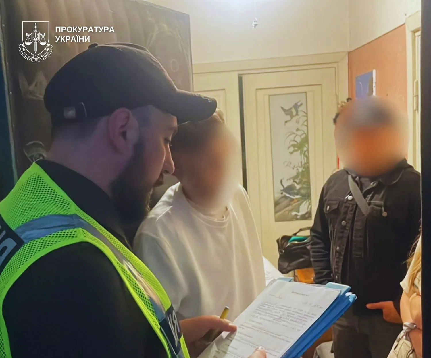 Киянин ошукав доньку загиблого військового на 700 тисяч гривень
