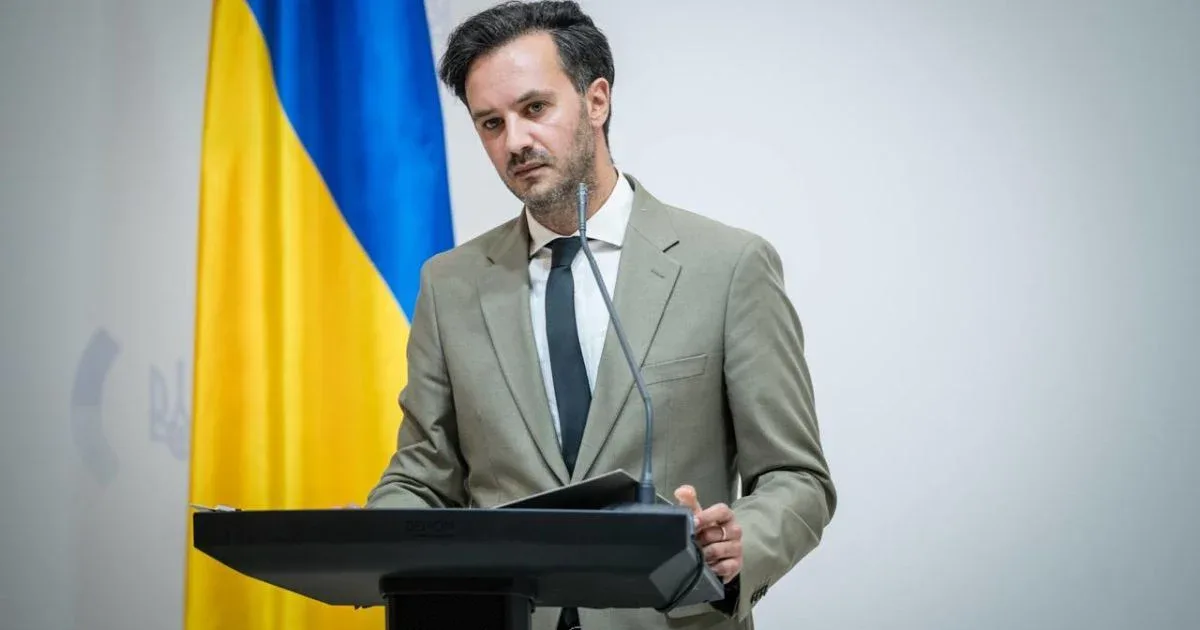 У МЗС назвали штучною прив’язку маршруту Зеленського за кордоном до напруженості у відносинах з Польщею