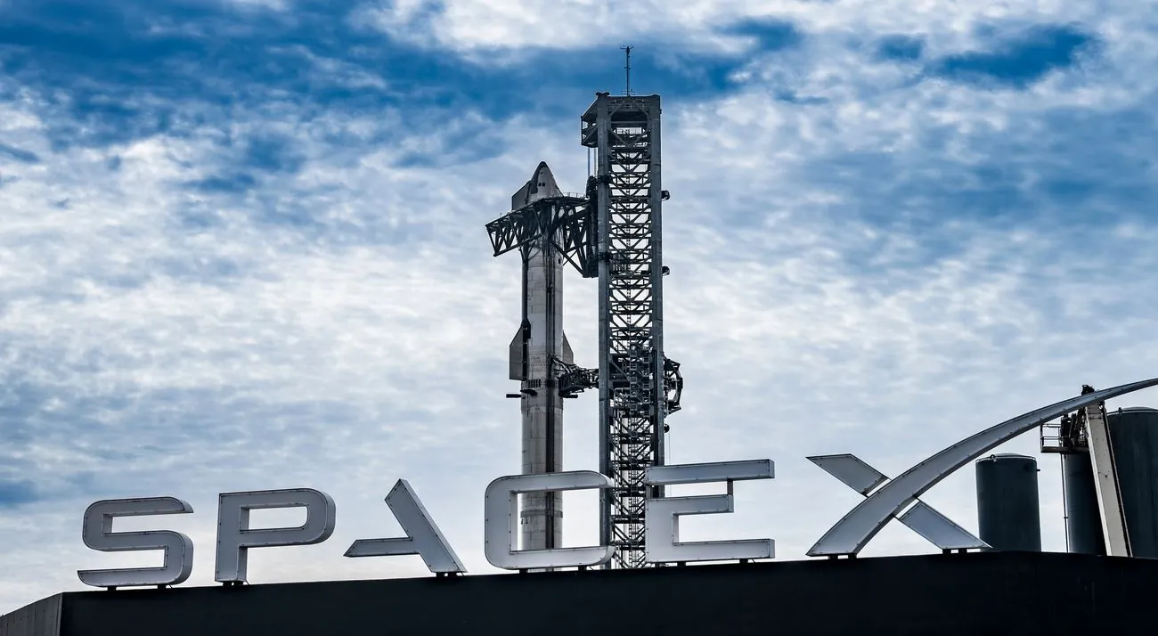 Акції SpaceX коливаються біля позначки в $2 трлн після триденного обвалу