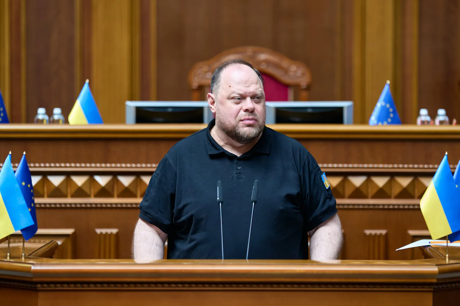 Стефанчук підписав законопроєкт про створення Національного пантеону і передав його Зеленському