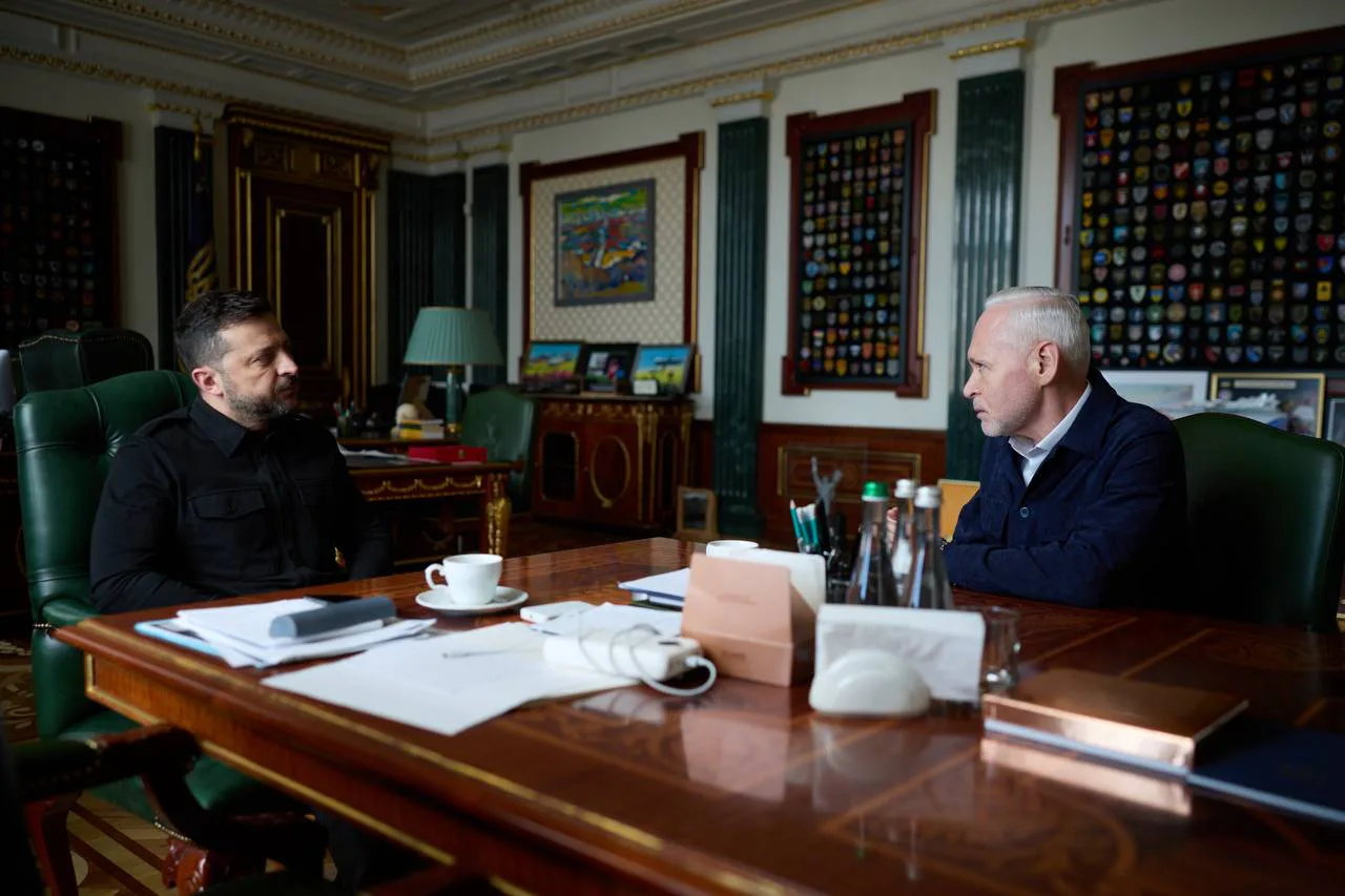 Зеленський зустрівся з Тереховим - обговорили потреби Харкова під ударами рф