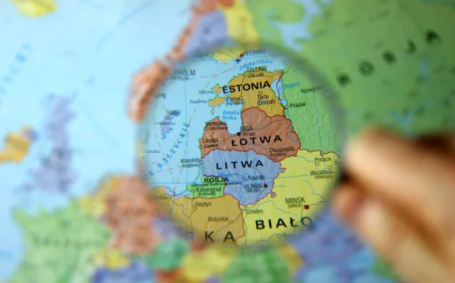 росія біля кордонів НАТО – країни Балтії активно заявляють про можливу агресію